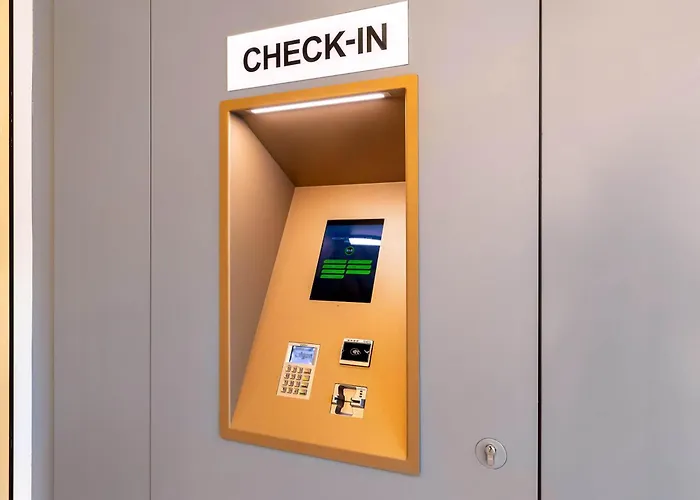 Frankfurt City-ost Hotel 3*